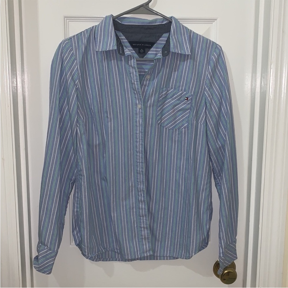 🩷FIRM PRICE🩷 Tommy Hilfiger button down shirts - Picture 3 of 13